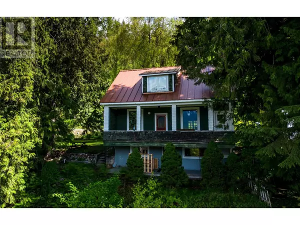 129 Maple Street, Revelstoke, BC V0E2S0