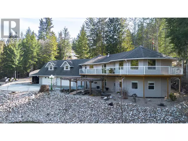 Blind Bay, BC V0E1H1,2743 Lake Mount Place