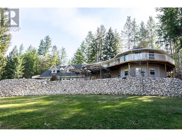 Blind Bay, BC V0E1H1,2743 Lake Mount Place