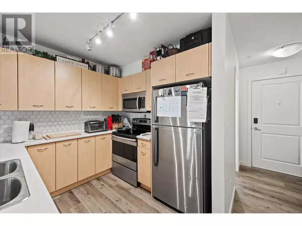 Kelowna, BC V1V2T8,539 Yates RD #215