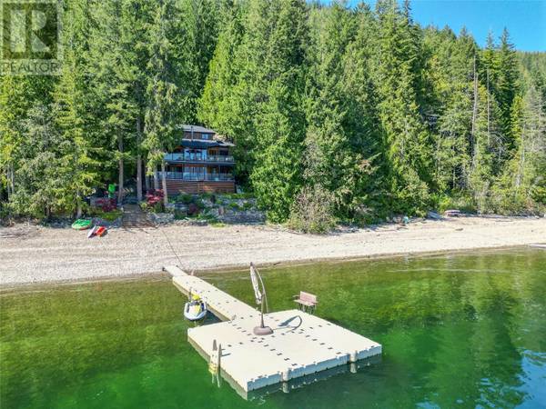 7302 Sunnybrae Canoe Point Road, Tappen, BC V0E2X1