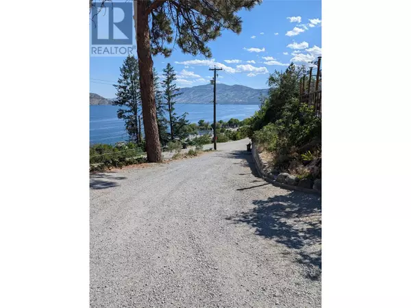 Peachland, BC V0H1X4,5878 Lakeview Avenue