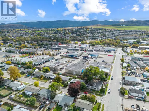 Vernon, BC V1T7G8,4223 25A AVE #3