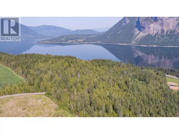 Salmon Arm, BC V0E1K0,6951 42 Street NE Lot# 8