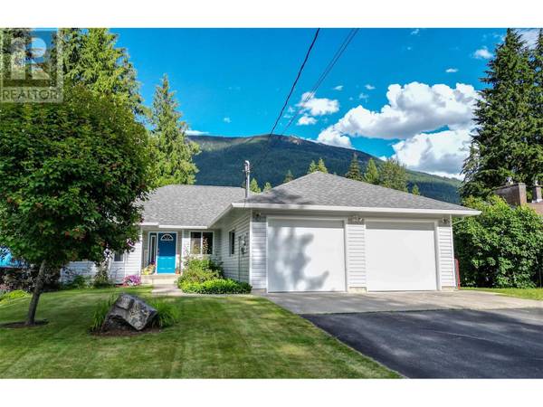 1816 Beruschi Road, Revelstoke, BC V0E2S1