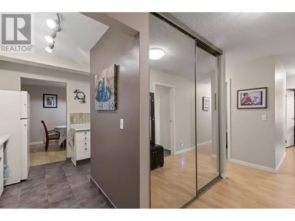 Kelowna, BC V1Y6P7,1035 Bernard AVE #108