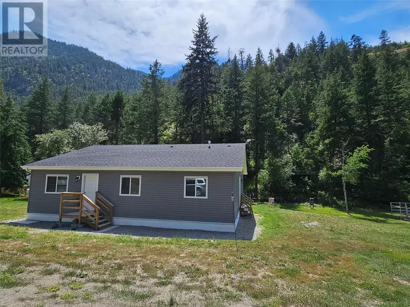 1685 White Lake Road, Kaleden, BC V0H1K0