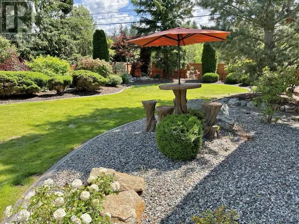 Kelowna, BC V1W3Z5,3911 Lakevale Place