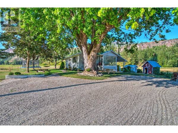 553 Salmon River Road, Salmon Arm, BC V1E3E6