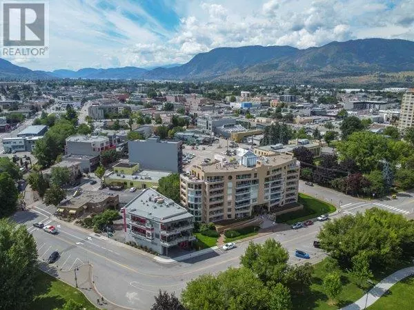 Penticton, BC V2A1B5,88 LAKESHORE DR #301