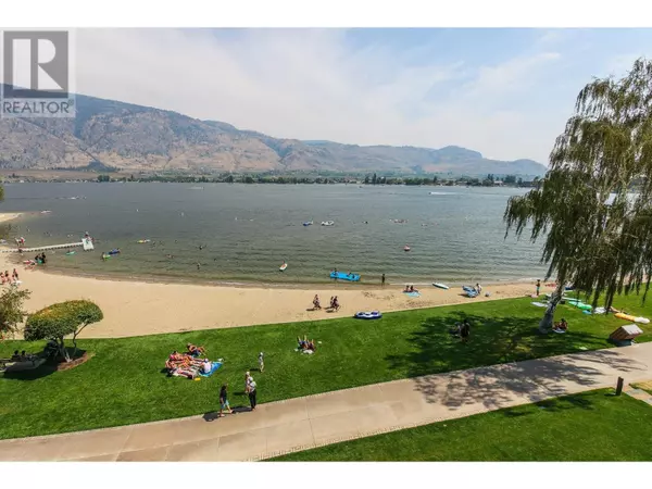 Osoyoos, BC V0H1V0,15 Park PL #304