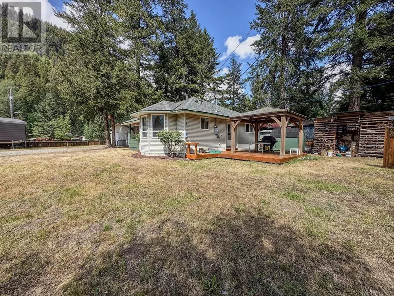 125 Missezula Lake Road, Princeton, BC V0X1W0