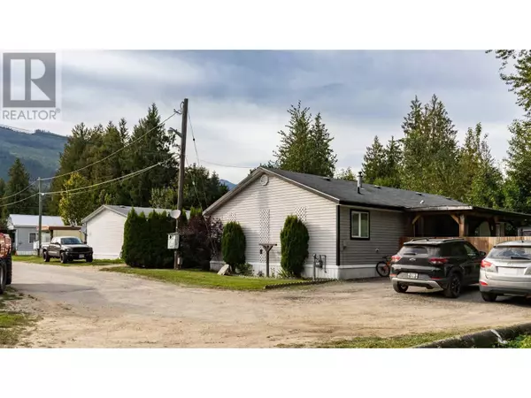 Revelstoke, BC V0E2S0,978 Lundell Road