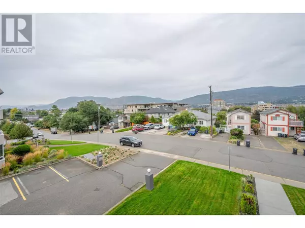 Penticton, BC V2A4J8,84 Van Horne ST #204