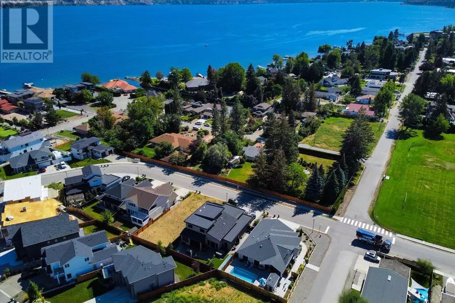 888 Johnson Street, Summerland, BC V0H1Z9