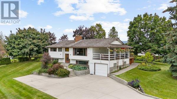 2501 Crestview Road, West Kelowna, BC V1Z1Z4