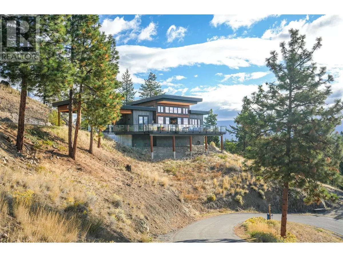 Summerland, BC V0H1Z8,13710 Summergate Drive