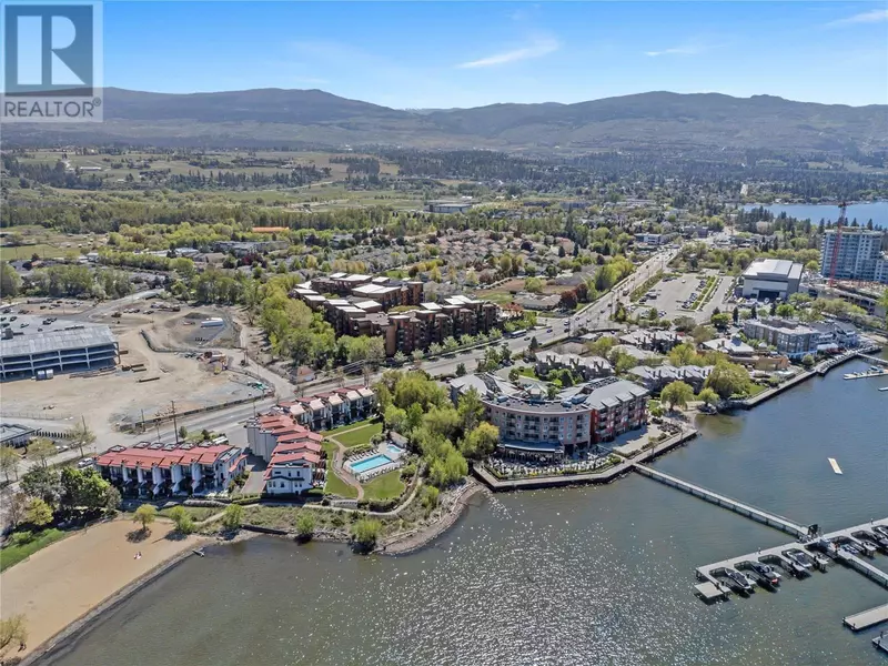 3756 Lakeshore DR #13, Kelowna, BC V1W3L4