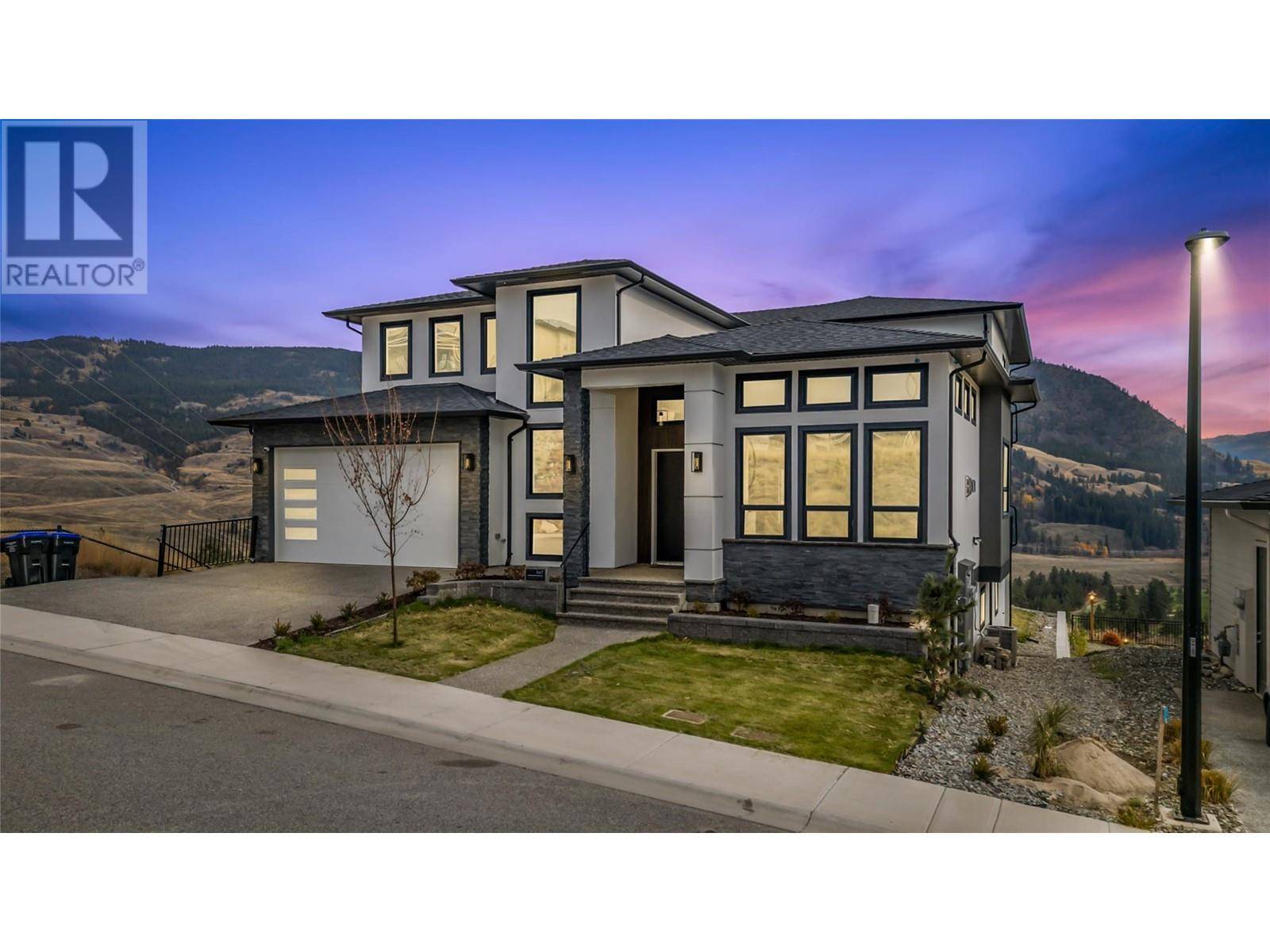 647 Carnoustie Drive, Kelowna, BC V1P1V2