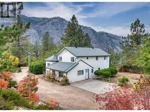 2084 PINEWINDS Place, Okanagan Falls, BC V0H1R2