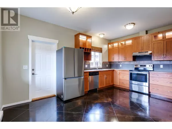 Kelowna, BC V1Y5M5,860 Glenwood Avenue