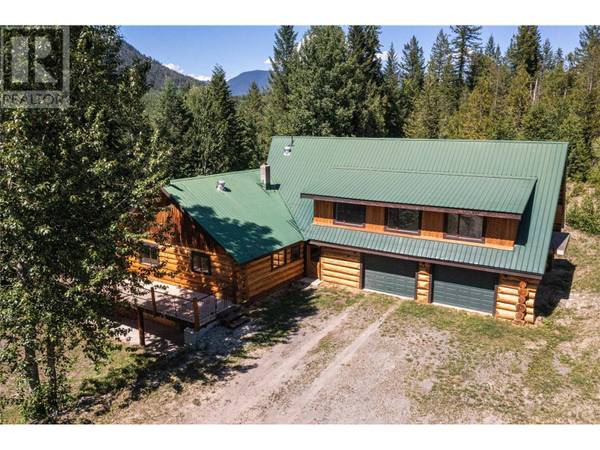 8240 Loakin Bear Creek Road, Chase, BC V0E1M2