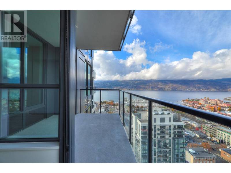 1488 Bertram ST #3206, Kelowna, BC V1Y0M6