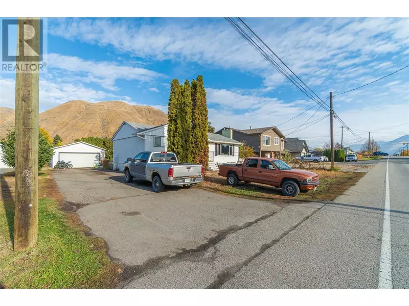 2322 Parkcrest Avenue, Kamloops, BC V2B4Y3