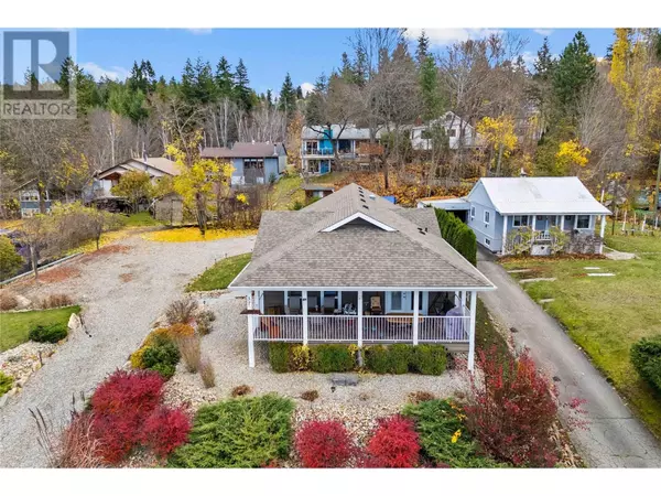 Salmon Arm, BC V1E4J6,350 & 370 10 Street SE Lot# Lots 3 & 4