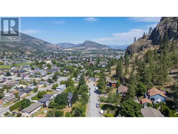 Summerland, BC V0H1Z2,11014 MOUNTFORD Avenue