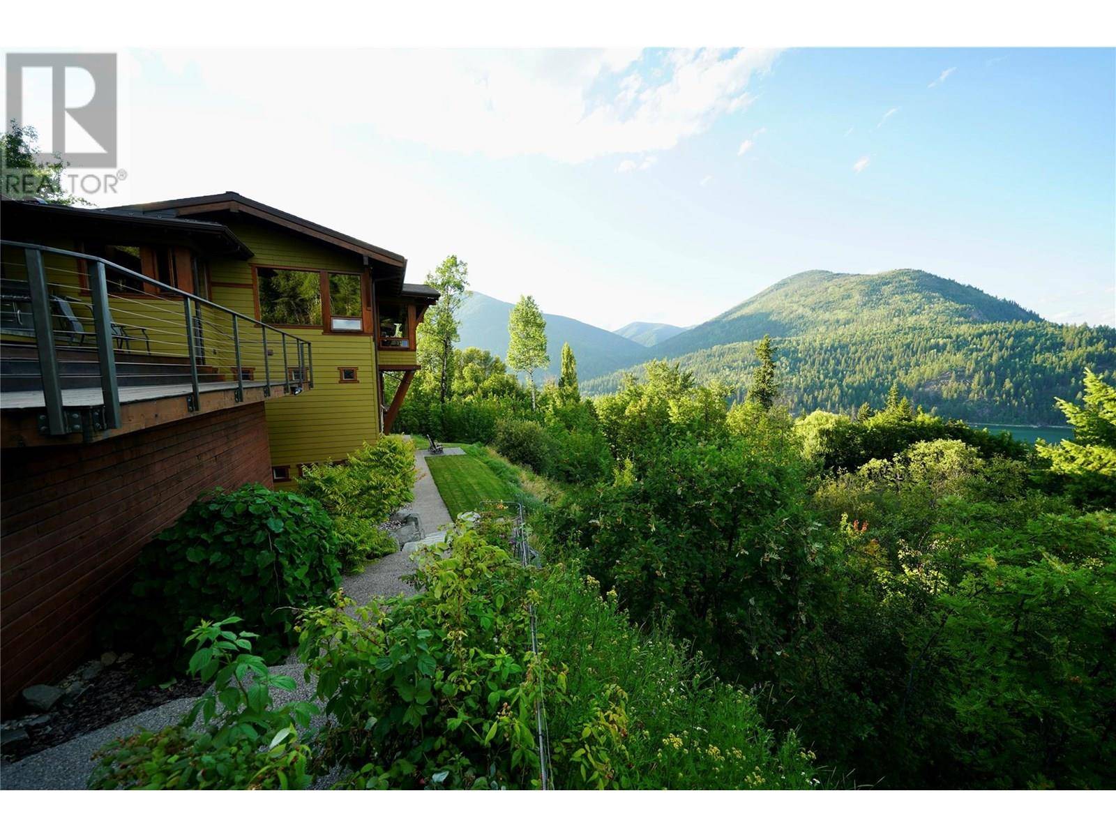 Nelson, BC V1L6Y6,1630 KNOX Road