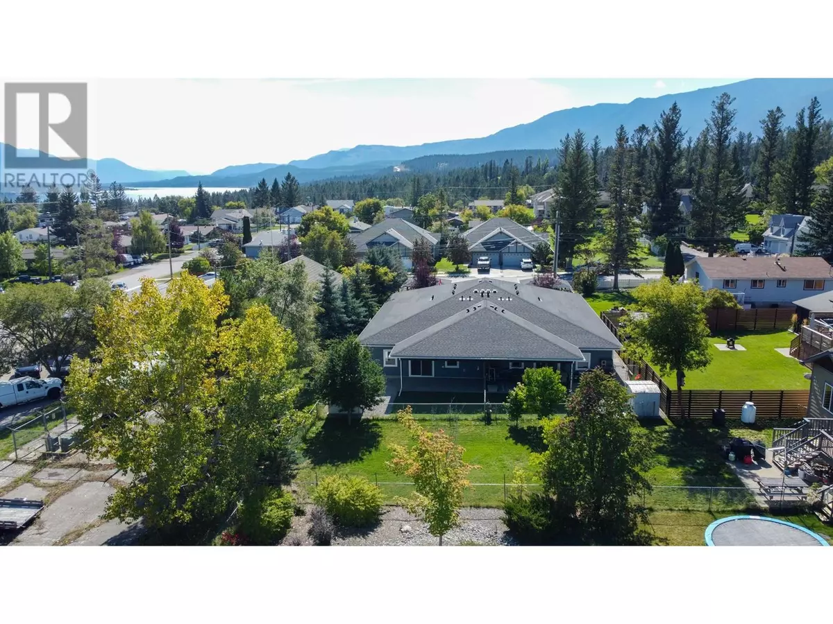 Invermere, BC V0A1K0,1118 10TH Street