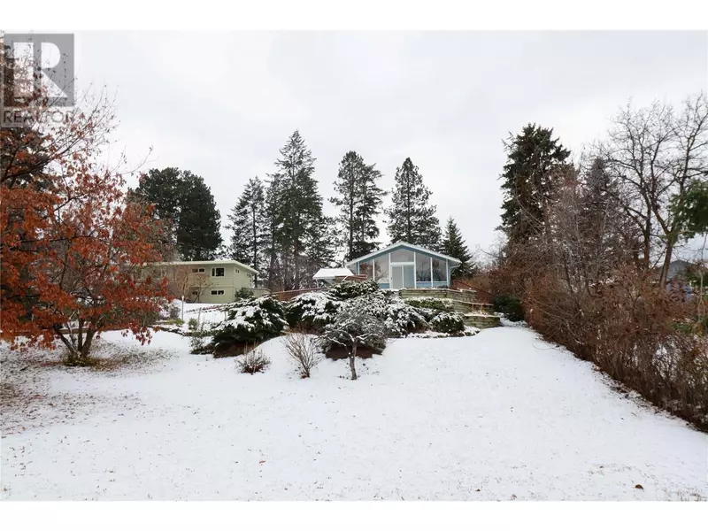 709 Sunglo Drive, Penticton, BC V2A8X7