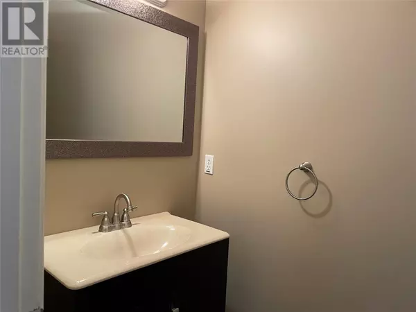 Vernon, BC V1T2M5,3202 32 Avenue