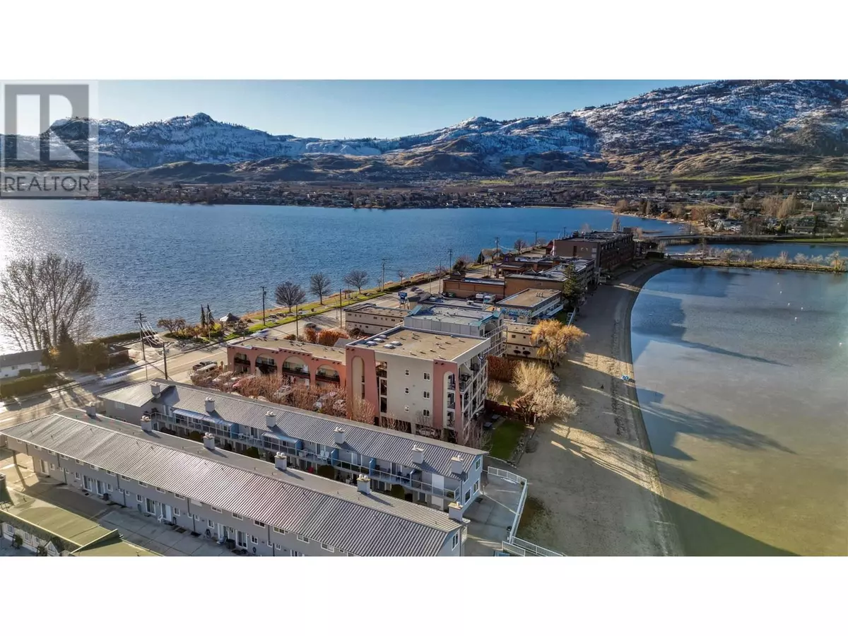 Osoyoos, BC V0H1V2,7310 MAIN ST #206