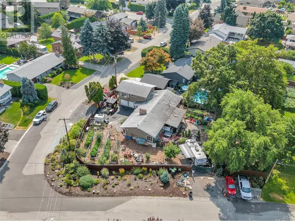 4302 Hazell Road, Kelowna, BC V1W1P8