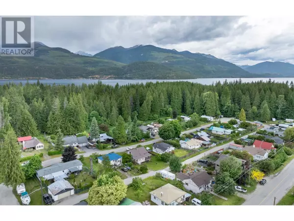 Riondel, BC V0B2B0,1521 Hearst Avenue