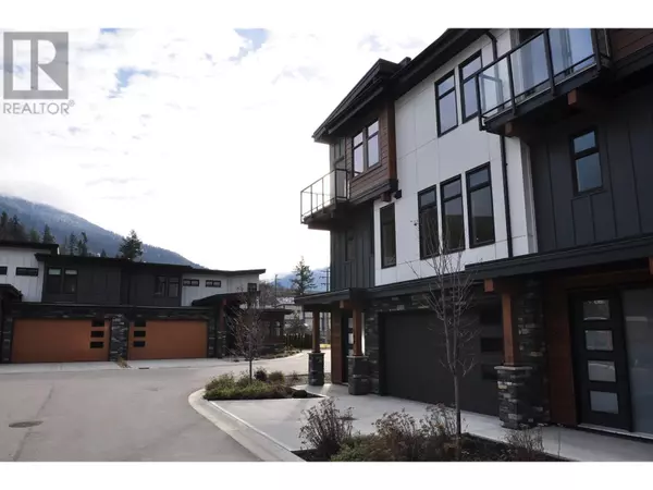 Nelson, BC V1L6G3,910 LAKESIDE DR #107