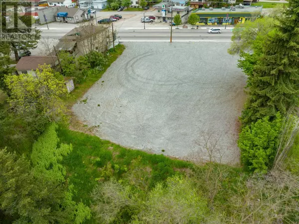 Castlegar, BC V1N1H8,1445 COLUMBIA Avenue