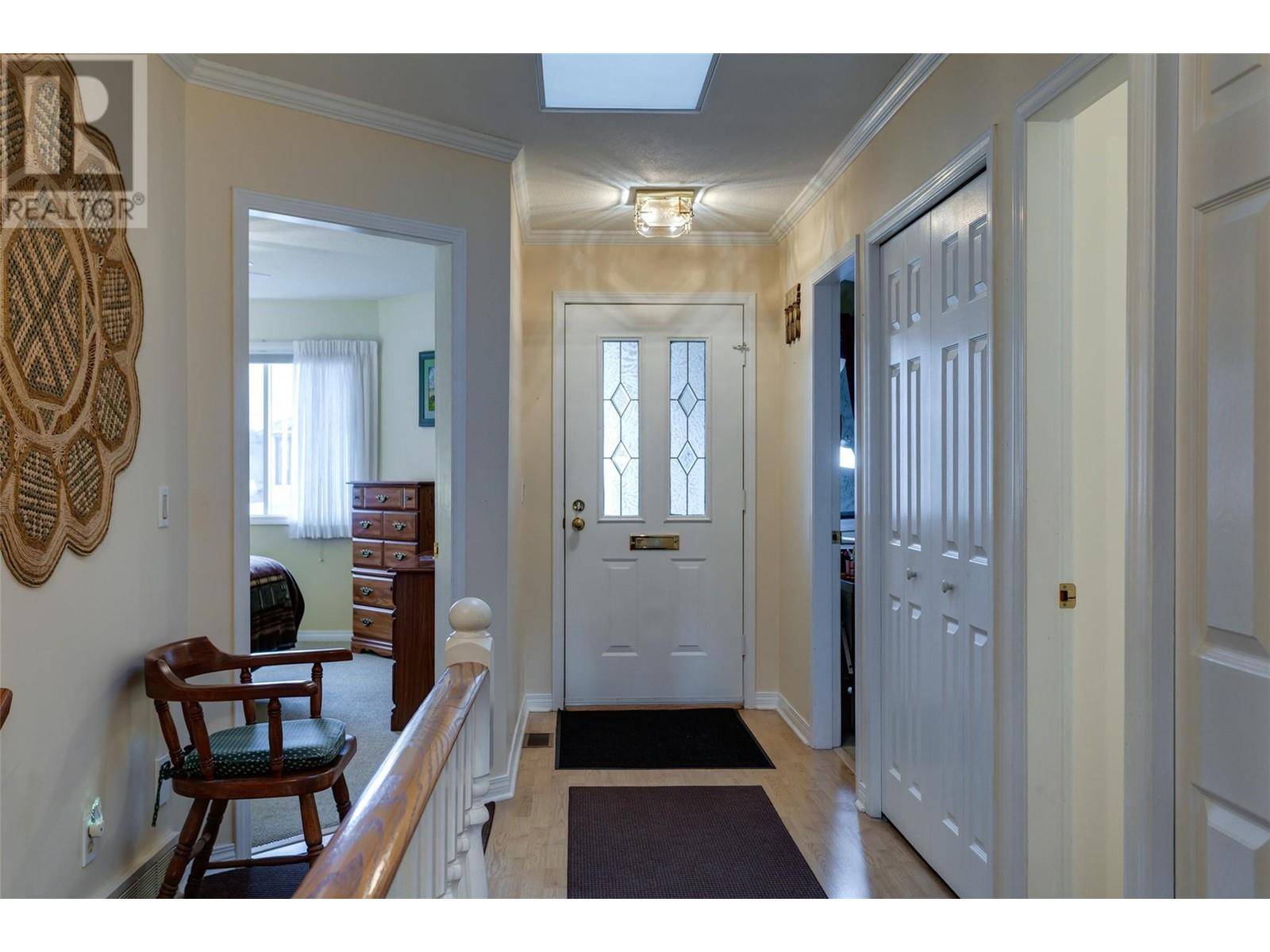 Kelowna, BC V1Y8T7,2200 Gordon DR #33