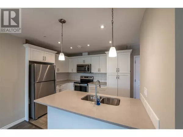 Penticton, BC V2A6G4,3388 Skaha Lake RD #606