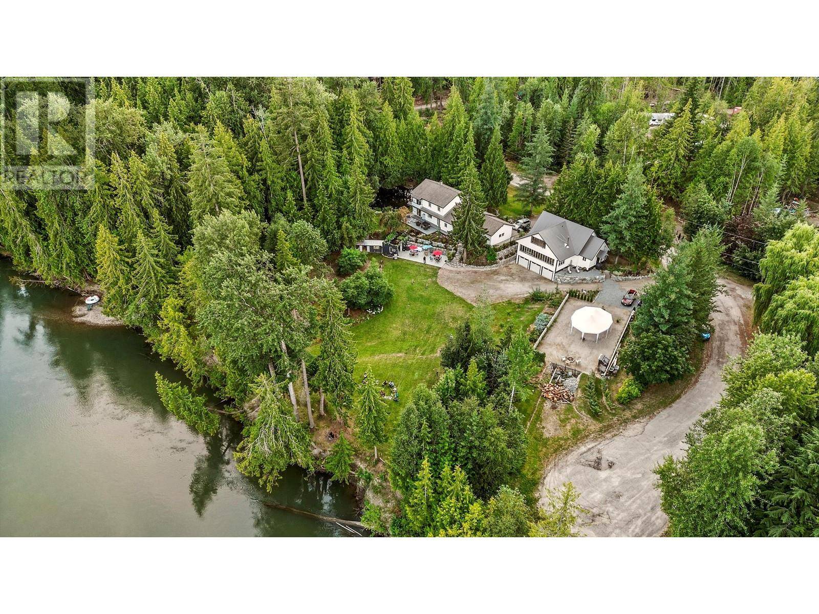 2012 Bundus Road, Sicamous, BC V0E2V4