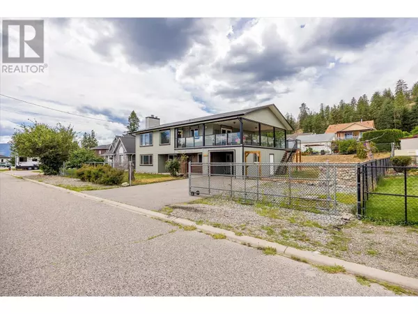 Peachland, BC V0H1X4,5749 MacKenzie Road