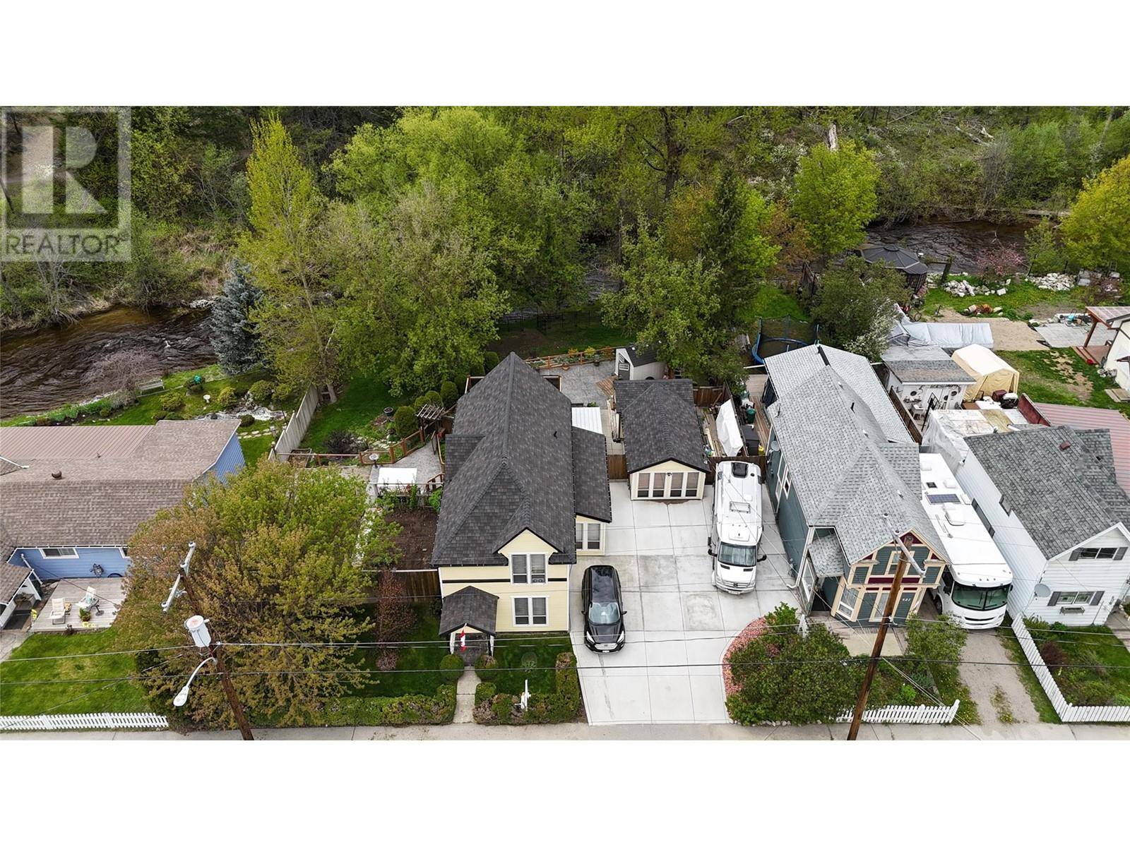 629 Gold Avenue S, Greenwood, BC V0H1J0
