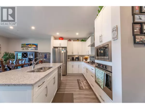 Penticton, BC V2A0B2,800 VISTA PARK #822