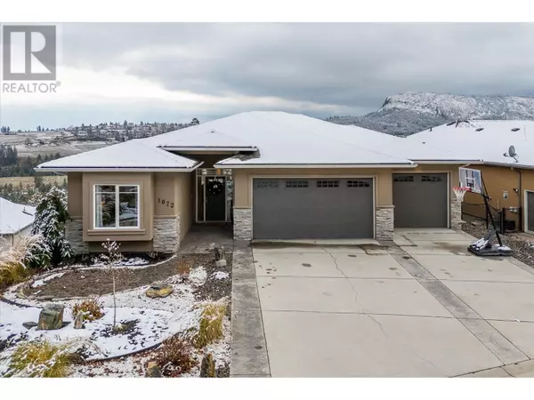 1072 Aurora Heights, West Kelowna, BC V1Z4B2