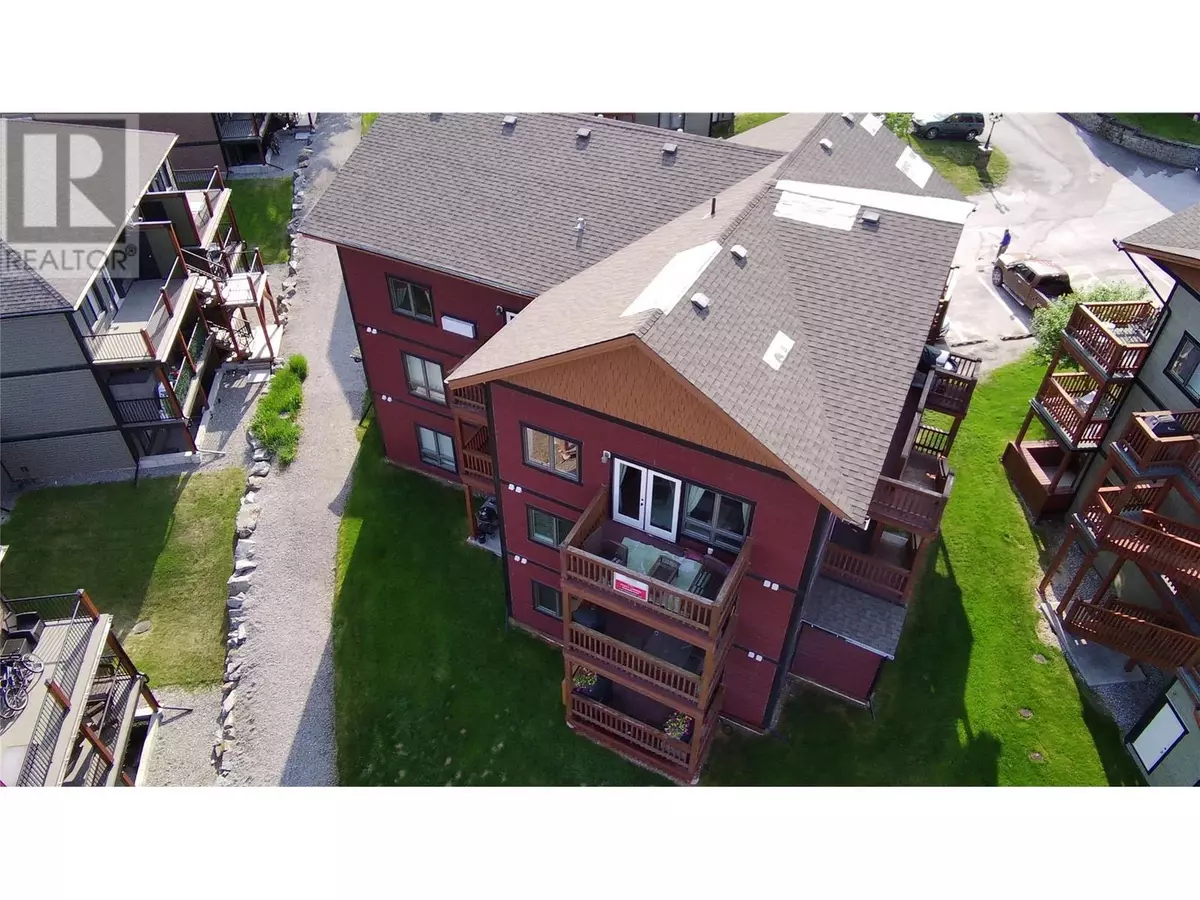 Radium Hot Springs, BC V0A1M0,7337 Prospector Avenue AVE #205