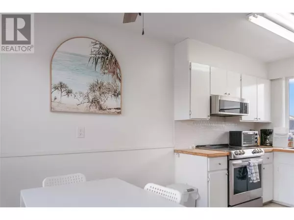 Kelowna, BC V1Y3X1,1611 Elm Street E