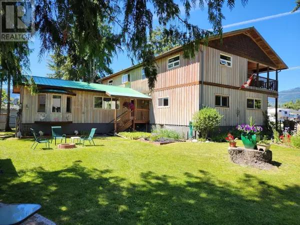 316 3RD  NW Avenue, Nakusp, BC V0G1R0
