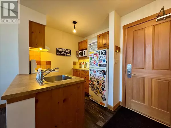 Panorama, BC V0A1T0,2080 Summit DR #412